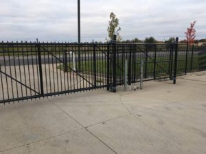 Commercial Fences Roller Gate MN