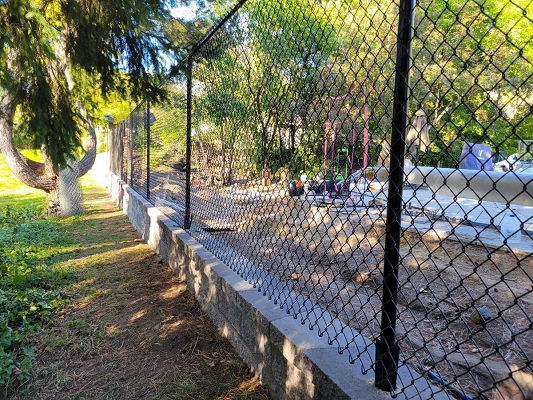 Chain-Link Fencing for Yards or Pets